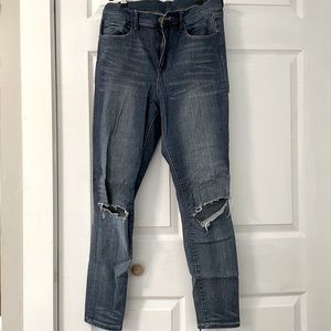 BDG high rise knee-slit blue jeans